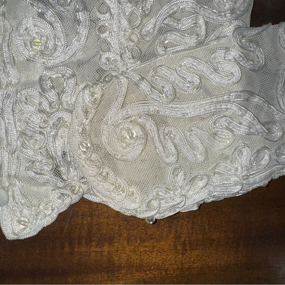 The White House Sheer Ribbon Embroidered Beaded Long Sleeve Ivory Shirt Petite P - Picture 3 of 11